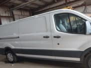 ✅ 2018 Ford Transit • VIN: 1FTYR2YM9JKA09684 • Lot: 41713012. Wystawiony na IAAI z przebiegiem 130 310 mil. Bezpłatny archiwum sprzedaży aukcyjnych z USA i szczegółowy raport historii pojazdu na DreamBid. Zdjęcie 13.