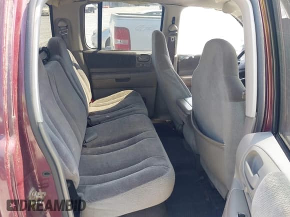 ✅ 2003 Dodge Dakota SLT • VIN: 1D7HL48X13S132234 • Lot: 43087429. Wystawiony na IAAI z przebiegiem 166 002 mil. Bezpłatny archiwum sprzedaży aukcyjnych z USA i szczegółowy raport historii pojazdu na DreamBid. Zdjęcie 8.