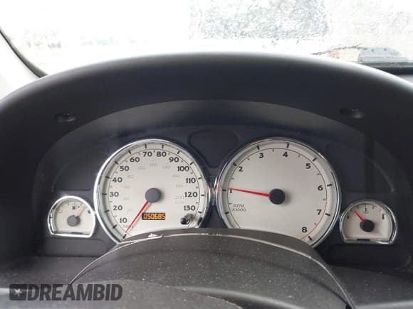 ✅ 2007 Saturn VUE I4 • VIN: 5GZCZ33D67S829798 • Lot: 42391338. Wystawiony na IAAI z przebiegiem 50 685 mil. Bezpłatny archiwum sprzedaży aukcyjnych z USA i szczegółowy raport historii pojazdu na DreamBid. Zdjęcie 7.