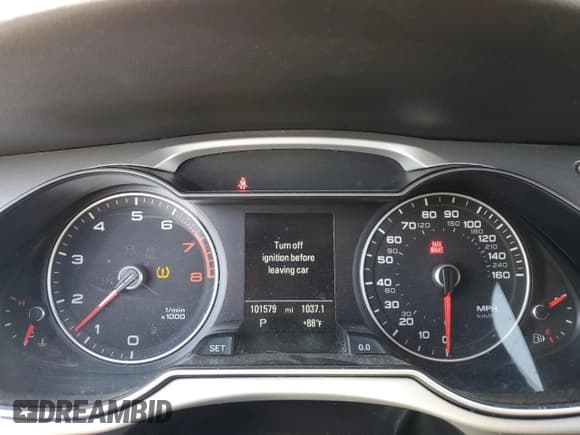 ✅ 2016 Audi allroad A4 Premium Plus • VIN: WA1UFAFL2GA007506 • Лот: 74493064. Опубликован ранее на Copart с пробегом 101 579 миль. Бесплатный доступ к архиву аукционных продаж из США и подробный отчёт об истории автомобиля на DreamBid. Изображение 9.