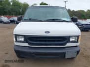 ✅ 1998 Ford Econoline Cargo • VIN: 1FTRE1427WHB61773 • Lot: 43277411. Wystawiony na IAAI z przebiegiem 201 098 mil. Bezpłatny archiwum sprzedaży aukcyjnych z USA i szczegółowy raport historii pojazdu na DreamBid. Zdjęcie 12.