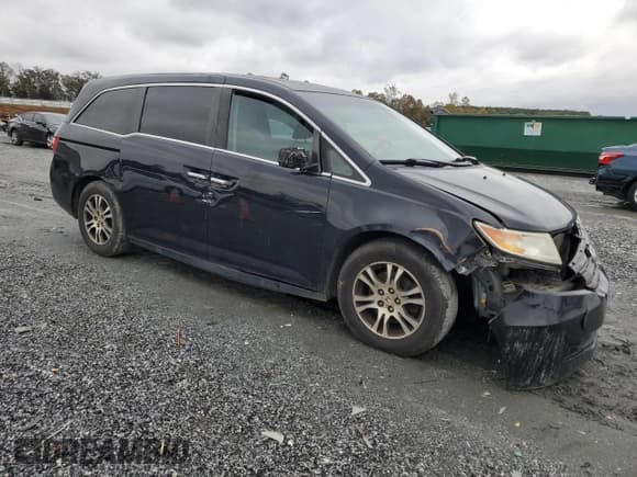 ✅ 2013 Honda Odyssey EX-L • VIN: 5FNRL5H69DB004446 • Lot: 82586735. Listed on Copart with 200,477 mi. Free auction sales archive from the USA and detailed vehicle history report at DreamBid. Image 4.