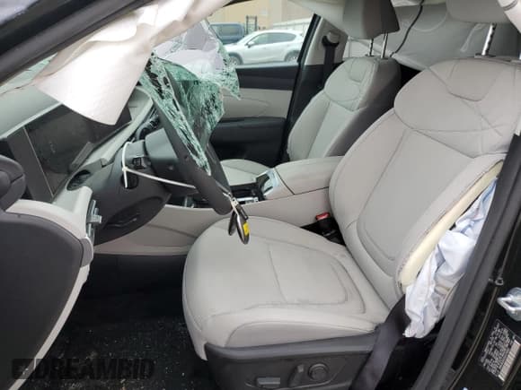 ✅ 2025 Hyundai Tucson SEL • VIN: KM8JBCDE6SU376652 • Lot: 57240575. Listed on Copart with 1,673 mi. Free auction sales archive from the USA and detailed vehicle history report at DreamBid. Image 7.