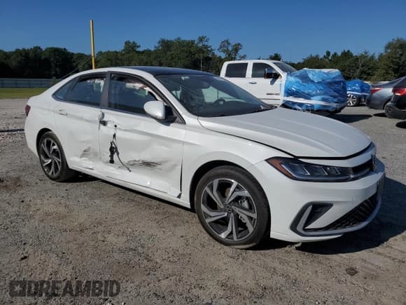 ✅ 2025 Volkswagen Jetta SEL • VIN: 3VWGX7BU1SM062278 • Lot: 80471065. Listed on Copart with 8,358 mi. Free auction sales archive from the USA and detailed vehicle history report at DreamBid. Image 4.