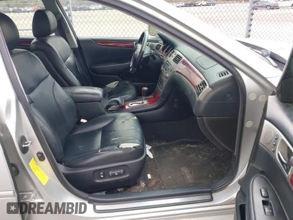 ✅ 2005 Lexus ES 350 • VIN: JTHBA30G455110482 • Lot: 43834386. Wystawiony na IAAI z przebiegiem Nie podano. Bezpłatny archiwum sprzedaży aukcyjnych z USA i szczegółowy raport historii pojazdu na DreamBid. Zdjęcie 5.