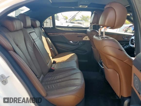 ✅ 2015 Mercedes-Benz S 550 • VIN: WDDUG8FB6FA166147 • Lot: 84419535. Listed on Copart with 128,542 mi. Free auction sales archive from the USA and detailed vehicle history report at DreamBid. Image 10.
