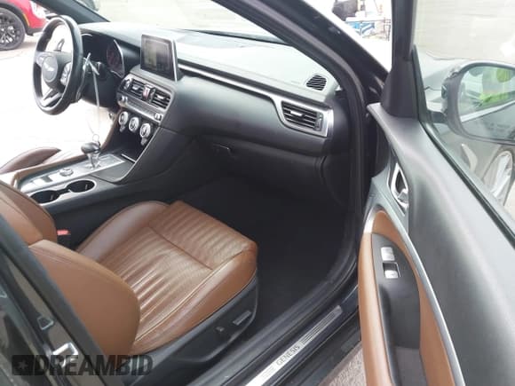 ✅ 2020 Genesis G70 2.0T • VIN: KMTG34LAXLU055751 • Лот: 43299894. Опубликован ранее на IAAI с пробегом 79 119 миль. Бесплатный доступ к архиву аукционных продаж из США и подробный отчёт об истории автомобиля на DreamBid. Изображение 5.