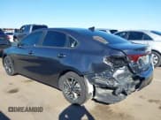 ✅ 2022 Kia Forte LXS • VIN: 3KPF24AD1NE485275 • Lot: 43486247. Wystawiony na IAAI z przebiegiem 37 690 mil. Bezpłatny archiwum sprzedaży aukcyjnych z USA i szczegółowy raport historii pojazdu na DreamBid. Zdjęcie 3.