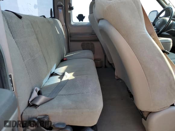 ✅ 2004 Ford F-350 XL • VIN: 1FTSX31P74EB21151 • Лот: 71481725. Опубликован ранее на Copart с пробегом 185 602 миль. Бесплатный доступ к архиву аукционных продаж из США и подробный отчёт об истории автомобиля на DreamBid. Изображение 10.