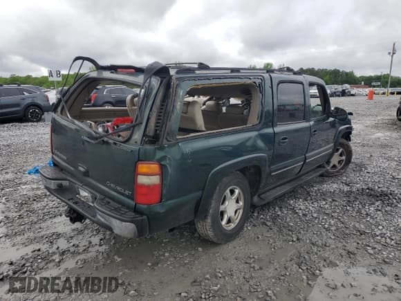 ✅ 2002 Chevrolet Suburban LS • VIN: 3GNEC16T52G258587 • Лот: 51812635. Опубликован ранее на Copart с пробегом Не указан. Бесплатный доступ к архиву аукционных продаж из США и подробный отчёт об истории автомобиля на DreamBid. Изображение 3.
