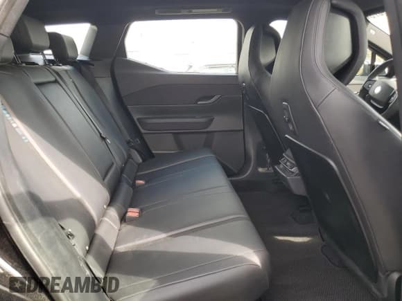 ✅ 2023 Fisker Ocean One • VIN: VCF1ZBU22PG002643 • Lot: 86328075. Wystawiony na Copart z przebiegiem 14 986 mil. Bezpłatny archiwum sprzedaży aukcyjnych z USA i szczegółowy raport historii pojazdu na DreamBid. Zdjęcie 11.