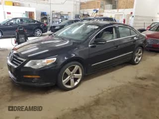 ✅ 2009 Volkswagen CC 4Motion • VIN: WVWGU73C29E513798 • Лот: 54094385. Опубликован ранее на Copart с пробегом 105 815 миль. Бесплатный доступ к архиву аукционных продаж из США и подробный отчёт об истории автомобиля на DreamBid. Изображение 1.