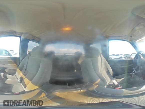 ✅ 2003 Chevrolet Silverado 1500 LS • VIN: 2GCEC19T531393731 • Лот: 72552534. Опубликован ранее на Copart с пробегом 422 797 миль. Бесплатный доступ к архиву аукционных продаж из США и подробный отчёт об истории автомобиля на DreamBid. Изображение 13.