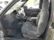 ✅ 2000 Chevrolet S-10 LS • VIN: 1GCCS19W8Y8311578 • Lot: 82570895. Listed on Copart with 169,046 mi. Free auction sales archive from the USA and detailed vehicle history report at DreamBid. Image 7.