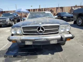 ✅ 1977 Mercedes-Benz 400 • VIN: 10704412045324 • Лот: 68363904. Опубликован ранее на Copart с пробегом 175 943 миль. Бесплатный доступ к архиву аукционных продаж из США и подробный отчёт об истории автомобиля на DreamBid. Изображение 5.