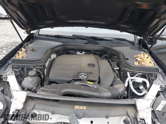 ✅ 2023 Mercedes-Benz GLC 300 • VIN: W1N0J8EB8PG149045 • Lot: 42460561. Wystawiony na IAAI z przebiegiem 36 200 mil. Bezpłatny archiwum sprzedaży aukcyjnych z USA i szczegółowy raport historii pojazdu na DreamBid. Zdjęcie 10.