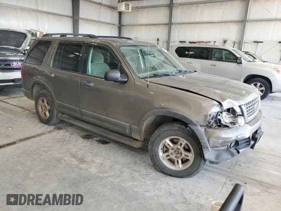 ✅ 2003 Ford Explorer XLT • VIN: 1FMZU73K63ZA96052 • Lot: 82070375. Wystawiony na Copart z przebiegiem 193 807 mil. Bezpłatny archiwum sprzedaży aukcyjnych z USA i szczegółowy raport historii pojazdu na DreamBid. Zdjęcie 4.