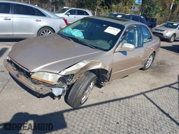 ✅ 2001 Honda Accord EX • VIN: JHMCG66821C000301 • Lot: 43423974. Wystawiony na IAAI z przebiegiem 179 639 mil. Bezpłatny archiwum sprzedaży aukcyjnych z USA i szczegółowy raport historii pojazdu na DreamBid. Zdjęcie 2.