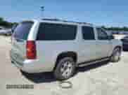 2010 Chevrolet Suburban LT с VIN 1GNUCJE07AR268765, выставлен на аукционе Copart как лот 56486185 с пробегом 237 731 миль миль и Чистый • Clean title. История ставок и продаж доступна на DreamBid. Изображение 3.