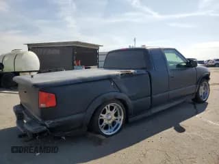 ✅ 2003 Chevrolet S-10 LS • VIN: 1GCCS19X138135247 • Лот: 54957175. Опубликован ранее на Copart с пробегом 193 072 миль. Бесплатный доступ к архиву аукционных продаж из США и подробный отчёт об истории автомобиля на DreamBid. Изображение 3.