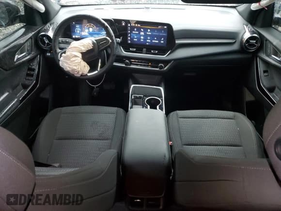 ✅ 2025 Chevrolet Equinox FWD LT • VIN: 3GNAXHEG5SL168041 • Lot: 71928255. Wystawiony na Copart z przebiegiem 15 131 mil. Bezpłatny archiwum sprzedaży aukcyjnych z USA i szczegółowy raport historii pojazdu na DreamBid. Zdjęcie 8.