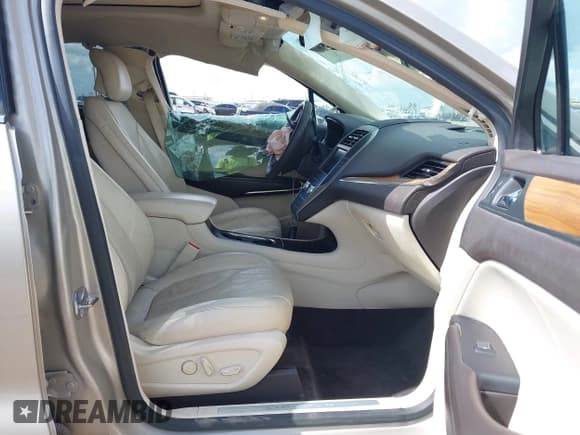 ✅ 2015 Lincoln MKC • VIN: 5LMCJ1A94FUJ25512 • Лот: 42573095. Опубликован ранее на IAAI с пробегом 257 846 миль. Бесплатный доступ к архиву аукционных продаж из США и подробный отчёт об истории автомобиля на DreamBid. Изображение 5.