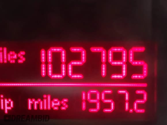 ✅ 2006 Volkswagen Passat 3.6L V6 • VIN: WVWCU73C96E215940 • Lot: 42257810. Listed on IAAI with 102,795 mi. Free auction sales archive from the USA and detailed vehicle history report at DreamBid. Image 16.