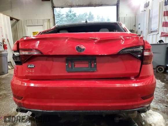 ✅ 2019 Volkswagen Jetta S • VIN: 3VW5T7BU6KM197615 • Lot: 83832884. Listed on Copart with 82,195 mi. Free auction sales archive from the USA and detailed vehicle history report at DreamBid. Image 6.