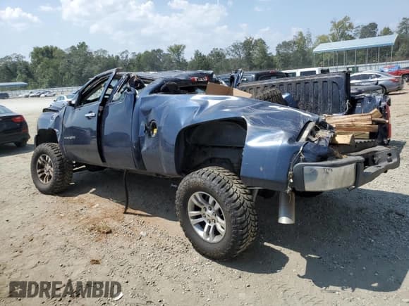 ✅ 2011 Chevrolet Silverado 1500 LS • VIN: 1GCRKREA7BZ438438 • Lot: 69174394. Listed on Copart with Not provided. Free auction sales archive from the USA and detailed vehicle history report at DreamBid. Image 2.