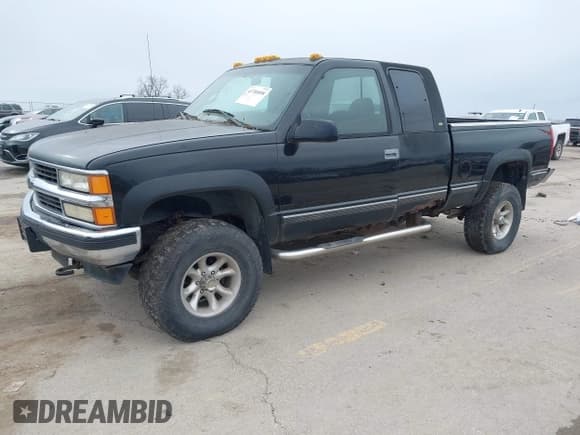 ✅ 1996 Chevrolet Silverado 1500 • VIN: 1GCEK19RXTE153676 • Лот: 43746858. Опубликован ранее на IAAI с пробегом 307 761 миль. Бесплатный доступ к архиву аукционных продаж из США и подробный отчёт об истории автомобиля на DreamBid. Изображение 2.