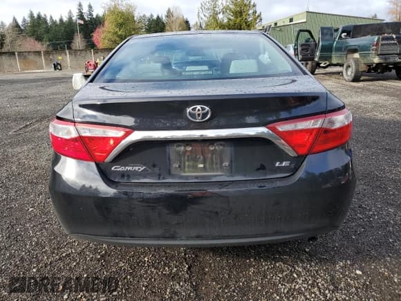 ✅ 2016 Toyota Camry LE • VIN: 4T4BF1FK2GR523384 • Lot: 93312535. Wystawiony na Copart z przebiegiem 98 946 mil. Bezpłatny archiwum sprzedaży aukcyjnych z USA i szczegółowy raport historii pojazdu na DreamBid. Zdjęcie 6.