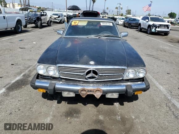 ✅ 1979 Mercedes-Benz SLC • VIN: 10702412027244 • Lot: 59550104. Listed on Copart with 34,562 mi. Free auction sales archive from the USA and detailed vehicle history report at DreamBid. Image 5.