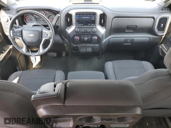 ✅ 2019 Chevrolet Silverado 1500 LT • VIN: 1GCRYDEK6KZ246700 • Lot: 63295415. Wystawiony na Copart z przebiegiem 133 182 mil. Bezpłatny archiwum sprzedaży aukcyjnych z USA i szczegółowy raport historii pojazdu na DreamBid. Zdjęcie 8.