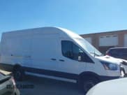 ✅ 2021 Ford Transit Cargo • VIN: 1FTBW3X83MKA14151 • Lot: 43493696. Wystawiony na IAAI z przebiegiem 102 256 mil. Bezpłatny archiwum sprzedaży aukcyjnych z USA i szczegółowy raport historii pojazdu na DreamBid. Zdjęcie 13.