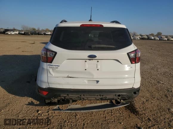 ✅ 2018 Ford Escape SE • VIN: 1FMCU9GD4JUB59107 • Lot: 91353235. Wystawiony na Copart z przebiegiem 43 529 mil. Bezpłatny archiwum sprzedaży aukcyjnych z USA i szczegółowy raport historii pojazdu na DreamBid. Zdjęcie 6.
