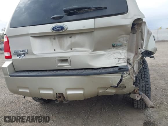 ✅ 2012 Ford Escape XLT • VIN: 1FMCU9DG5CKC09753 • Lot: 43491859. Listed on IAAI with 154,487 mi. Free auction sales archive from the USA and detailed vehicle history report at DreamBid. Image 13.