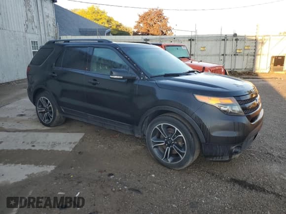 ✅ 2015 Ford Explorer Sport • VIN: 1FM5K8GT9FGB65247 • Lot: 86632375. Listed on Copart with 147,860 mi. Free auction sales archive from the USA and detailed vehicle history report at DreamBid. Image 4.