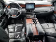 ✅ 2020 Lincoln Navigator Reserve • VIN: 5LMJJ3LT1LEL09582 • Лот: 63826135. Опубликован ранее на Copart с пробегом 47 003 миль. Бесплатный доступ к архиву аукционных продаж из США и подробный отчёт об истории автомобиля на DreamBid. Изображение 8.