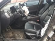 ✅ 2018 Mazda 3 Touring • VIN: 3MZBN1L39JM234381 • Lot: 93769185. Wystawiony na Copart z przebiegiem 76 810 mil. Bezpłatny archiwum sprzedaży aukcyjnych z USA i szczegółowy raport historii pojazdu na DreamBid. Zdjęcie 7.