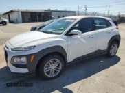 ✅ 2021 Hyundai Kona SE • VIN: KM8K1CAA3MU664365 • Лот: 64270984. Опубликован ранее на Copart с пробегом 41 451 миль. Бесплатный доступ к архиву аукционных продаж из США и подробный отчёт об истории автомобиля на DreamBid. Изображение 1.