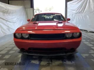 ✅ 2011 Dodge Challenger • VIN: 2B3CJ4DG1BH575068 • Lot: 48898765. Wystawiony na Copart z przebiegiem 133 924 mil. Bezpłatny archiwum sprzedaży aukcyjnych z USA i szczegółowy raport historii pojazdu na DreamBid. Zdjęcie 5.