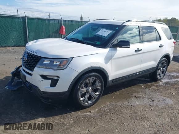 ✅ 2018 Ford Explorer Sport • VIN: 1FM5K8GTXJGB85015 • Lot: 43540772. Wystawiony na IAAI z przebiegiem 63 062 mil. Bezpłatny archiwum sprzedaży aukcyjnych z USA i szczegółowy raport historii pojazdu na DreamBid. Zdjęcie 2.