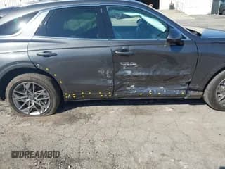 ✅ 2023 Genesis GV70 2.5T • VIN: KMUMADTB6PU087888 • Lot: 43356112. Wystawiony na IAAI z przebiegiem 30 000 mil. Bezpłatny archiwum sprzedaży aukcyjnych z USA i szczegółowy raport historii pojazdu na DreamBid. Zdjęcie 6.