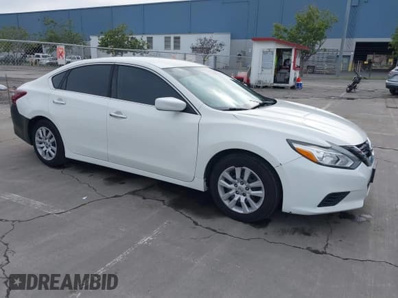 ✅ 2017 Nissan Altima S • VIN: 1N4AL3AP4HN337736 • Lot: 41724721. Listed on IAAI with 141,799 mi. Free auction sales archive from the USA and detailed vehicle history report at DreamBid. Image 1.