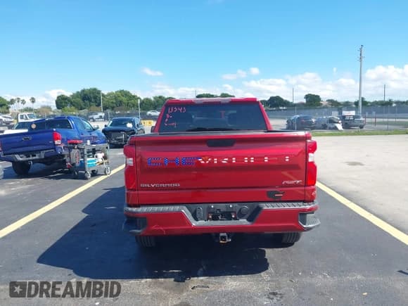 ✅ 2019 Chevrolet Silverado 1500 RST • VIN: 3GCPWDED0KG149801 • Lot: 43593303. Wystawiony na IAAI z przebiegiem 127 333 mil. Bezpłatny archiwum sprzedaży aukcyjnych z USA i szczegółowy raport historii pojazdu na DreamBid. Zdjęcie 16.