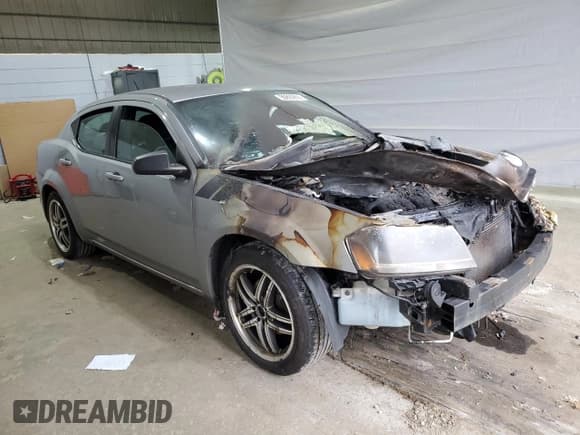 ✅ 2014 Dodge Avenger SE • VIN: 1C3CDZAB9EN145462 • Lot: 90893855. Wystawiony na Copart z przebiegiem Nie podano. Bezpłatny archiwum sprzedaży aukcyjnych z USA i szczegółowy raport historii pojazdu na DreamBid. Zdjęcie 4.