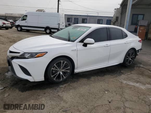 2020 Toyota Camry Hybrid SE с VIN 4T1G31AK1LU019757, выставлен на аукционе Copart как лот 70887205 с пробегом 76 845 миль миль и Списание • Salvage title. История ставок и продаж доступна на DreamBid. Изображение 1.