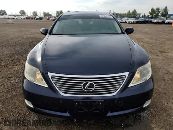 ✅ 2009 Lexus LS 460 • VIN: JTHCL46F195004516 • Lot: 62584565. Listed on Copart with 182,002 mi. Free auction sales archive from the USA and detailed vehicle history report at DreamBid. Image 5.