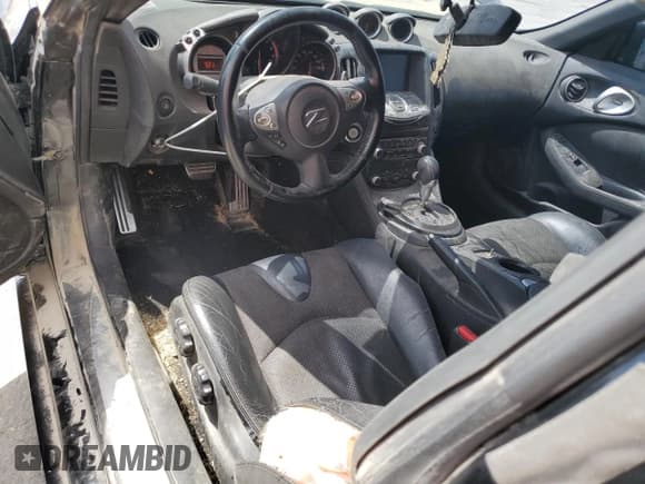 ✅ 2009 Nissan 370Z Touring • VIN: JN1AZ44E39M400442 • Лот: 68454255. Опубликован ранее на Copart с пробегом 106 601 миль. Бесплатный доступ к архиву аукционных продаж из США и подробный отчёт об истории автомобиля на DreamBid. Изображение 8.