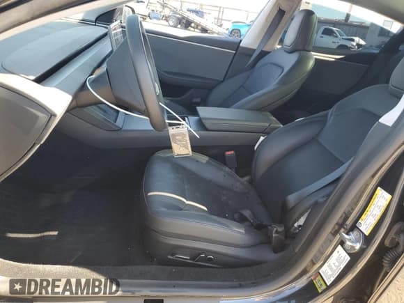 ✅ 2024 Tesla Model 3 • VIN: 5YJ3E1EA4RF869558 • Lot: 85579375. Wystawiony na Copart z przebiegiem 8 247 mil. Bezpłatny archiwum sprzedaży aukcyjnych z USA i szczegółowy raport historii pojazdu na DreamBid. Zdjęcie 7.